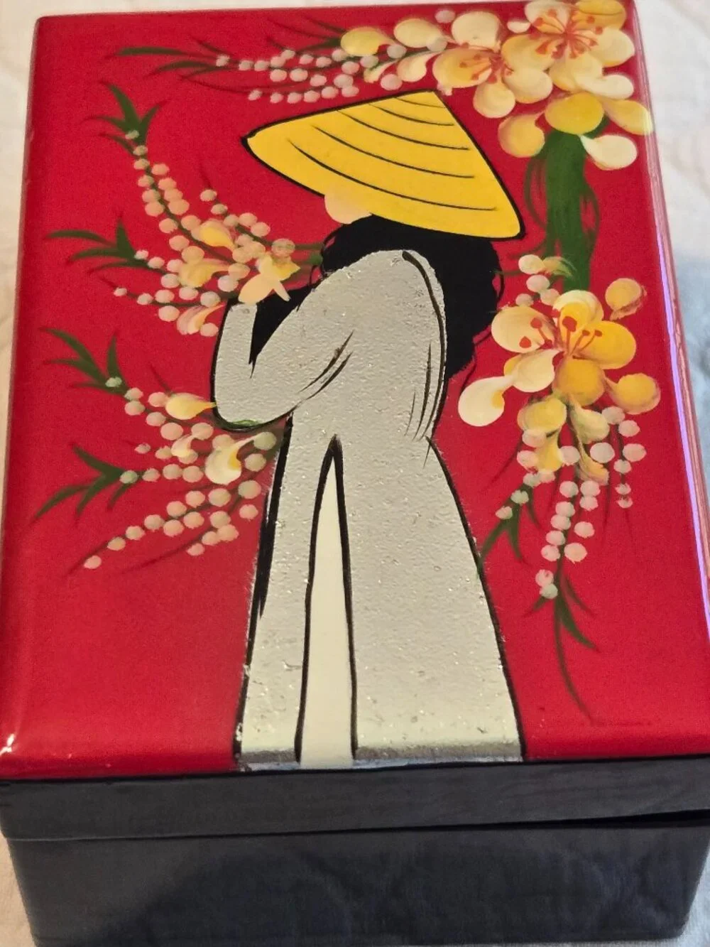 N/A vietnamese laquered